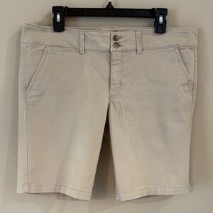American Eagle Outfitters Khaki Women's Bermuda Shorts, 14